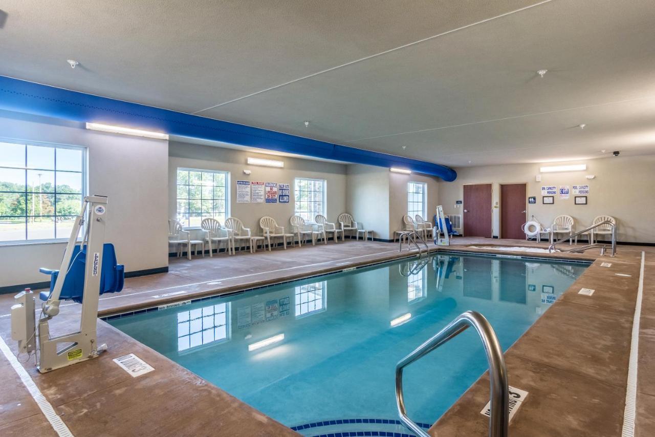 Cobblestone Hotel&Suites - Greenville Extérieur photo