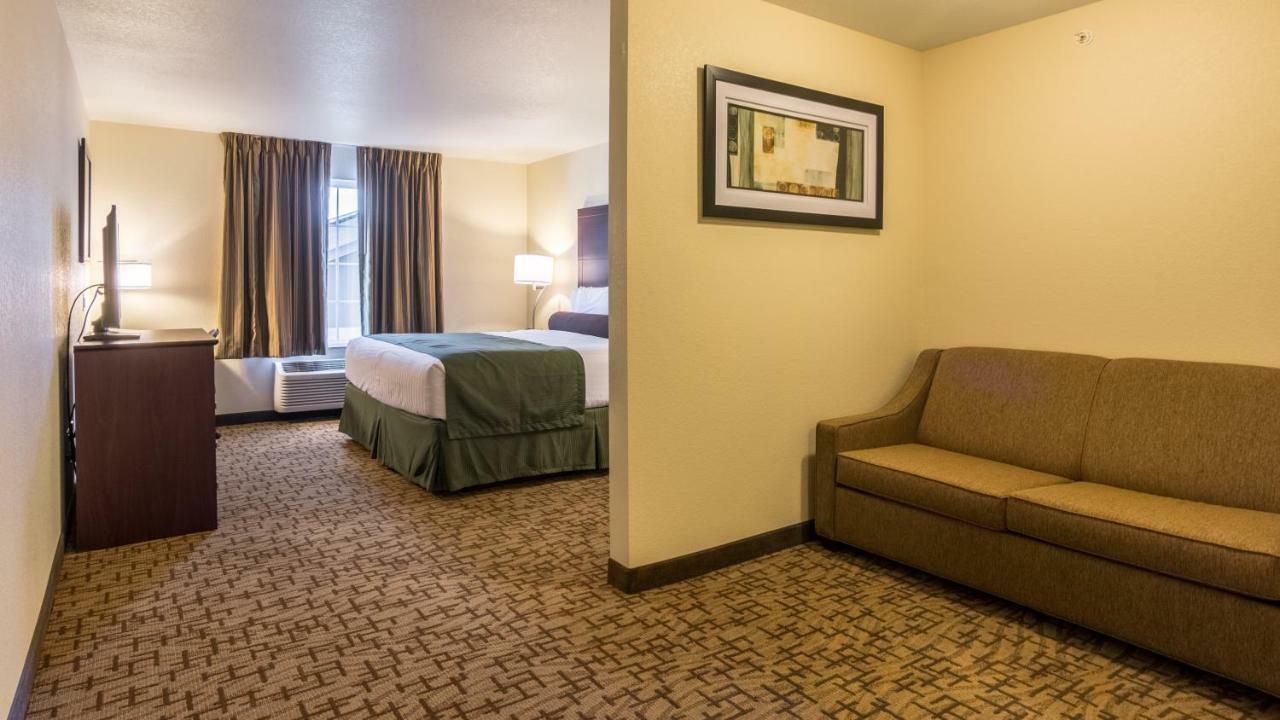 Cobblestone Hotel&Suites - Greenville Extérieur photo