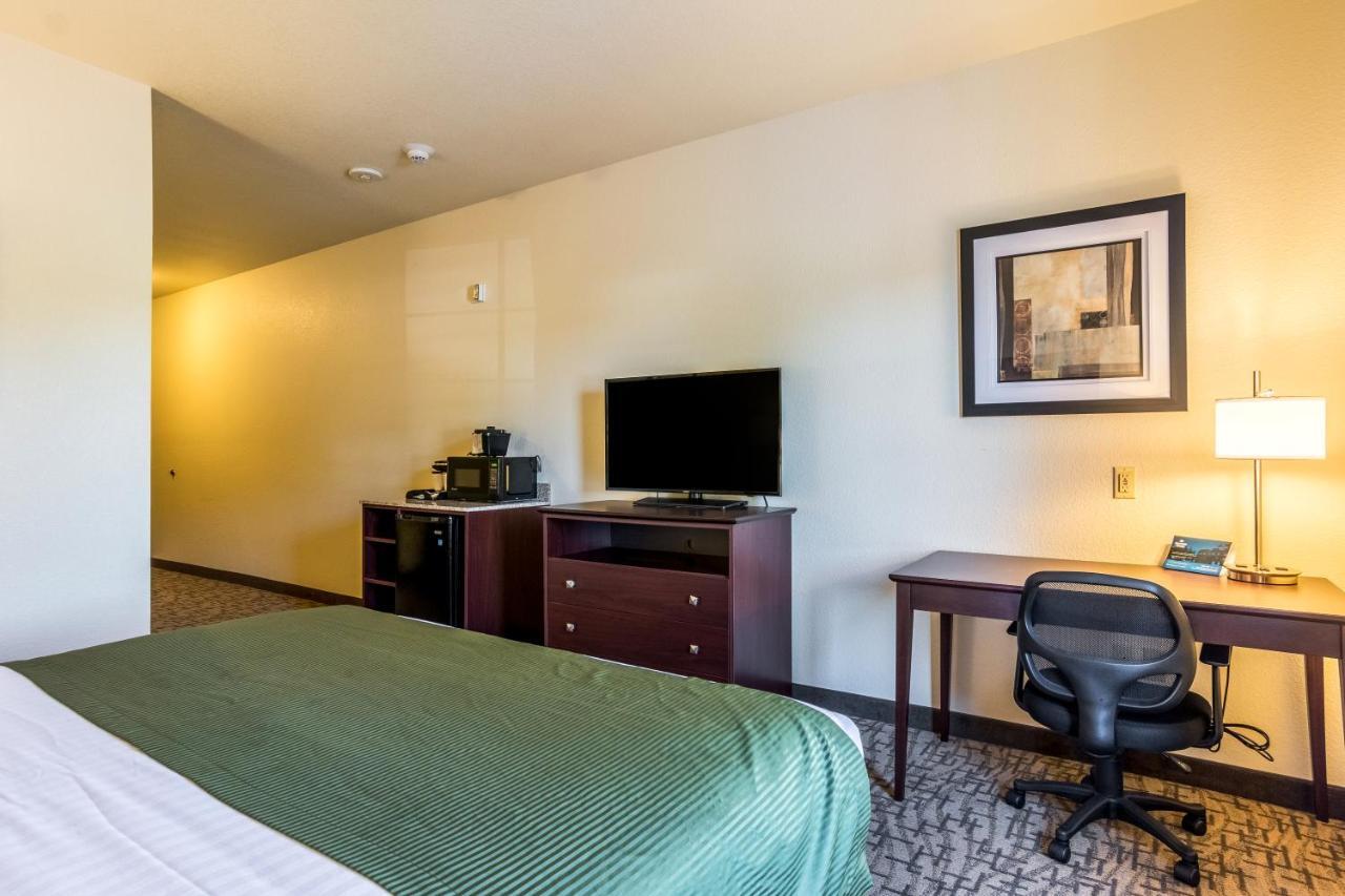 Cobblestone Hotel&Suites - Greenville Extérieur photo
